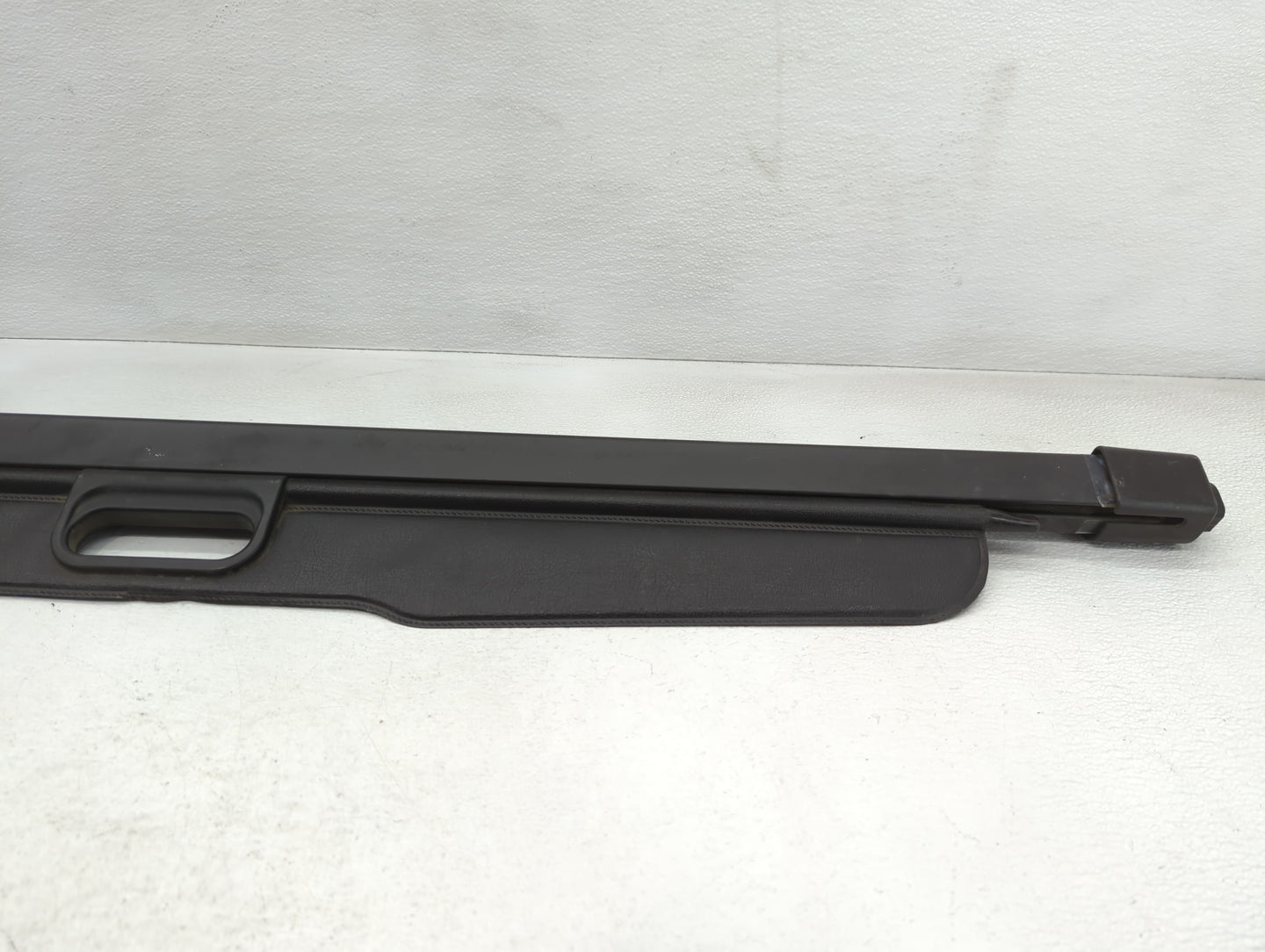 2010 Chevrolet Equinox Rear Cargo Cover Storage Retractable Shade - Oemusedautoparts1.com