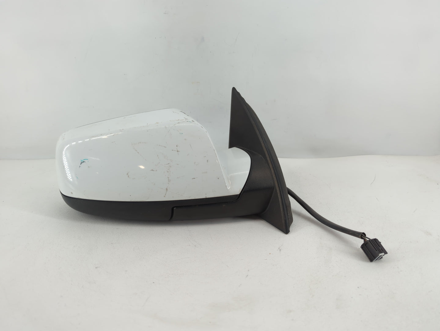 2010-2011 Chevrolet Equinox Passenger Side View Mirror - Right Door Mirror OEM Used - Oemusedautoparts1.com