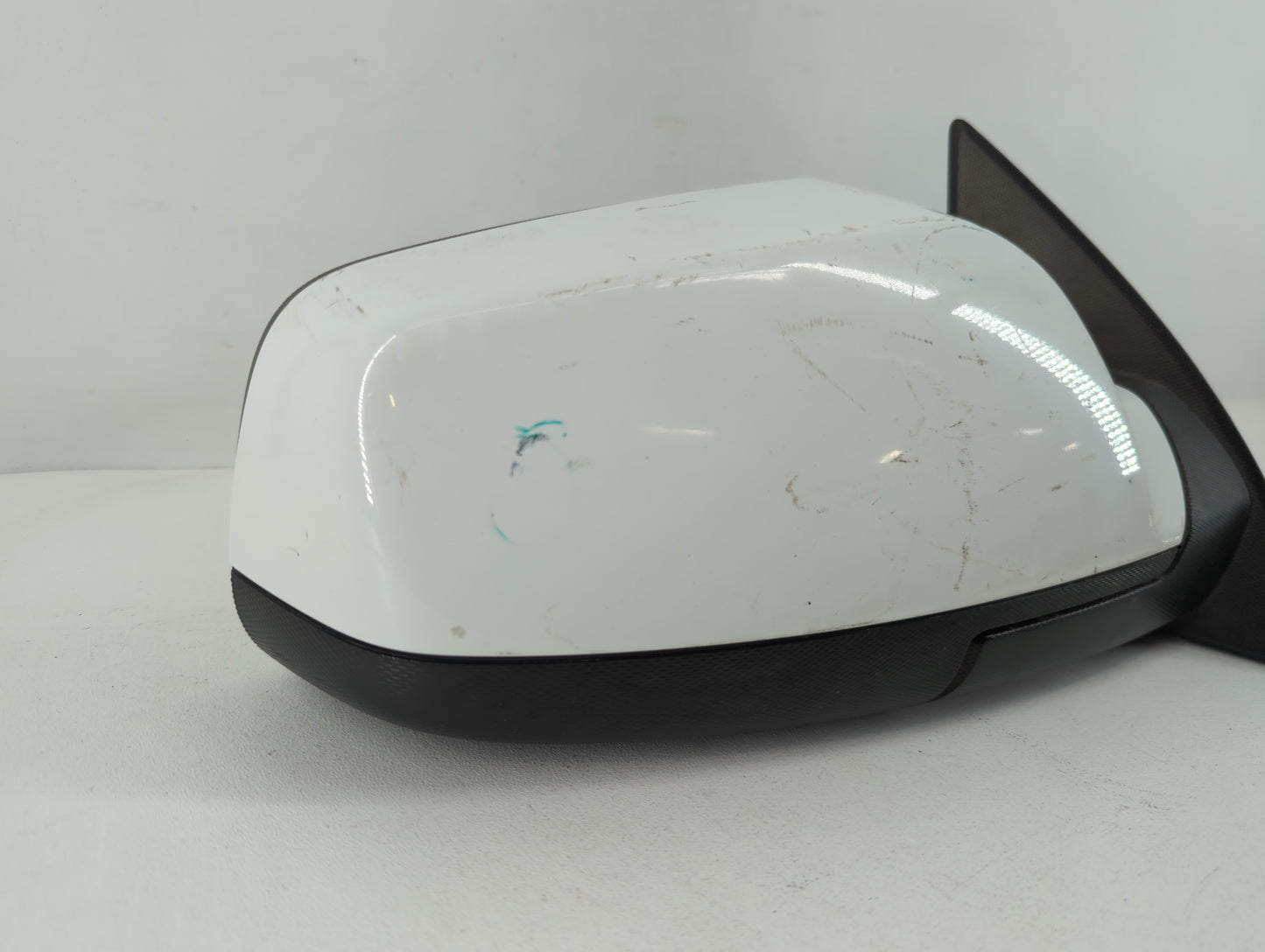 2010-2011 Chevrolet Equinox Passenger Side View Mirror - Right Door Mirror OEM Used - Oemusedautoparts1.com