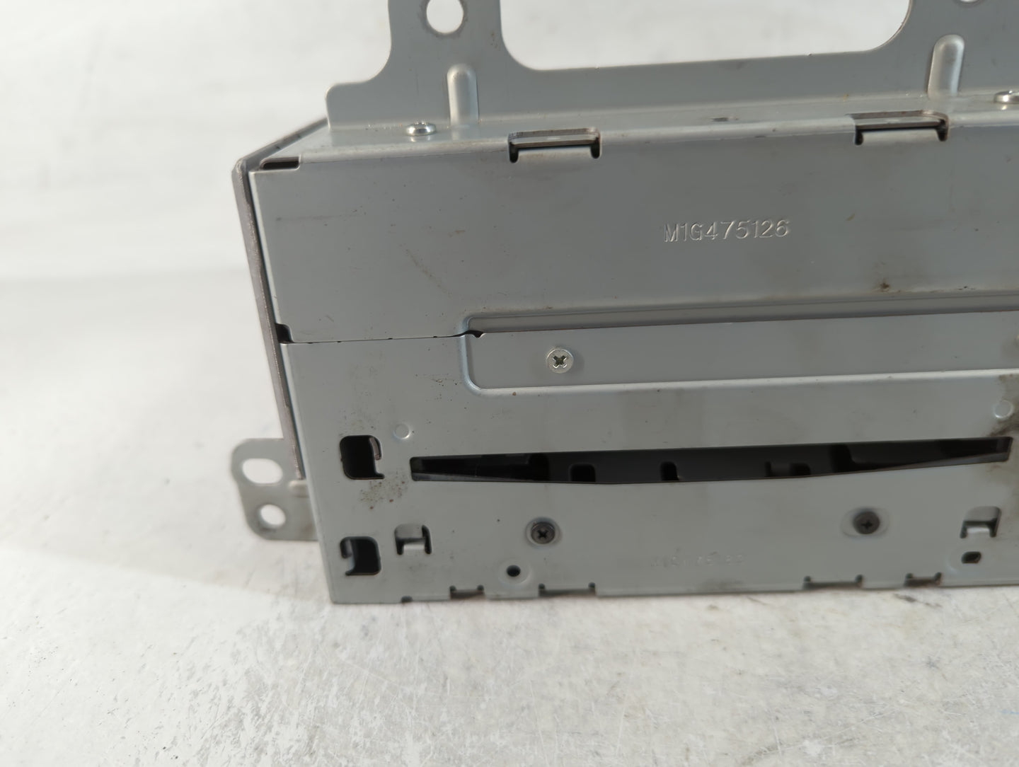 2010-2010 Chevrolet Equinox Am Fm Cd Player Radio Receiver - Oemusedautoparts1.com