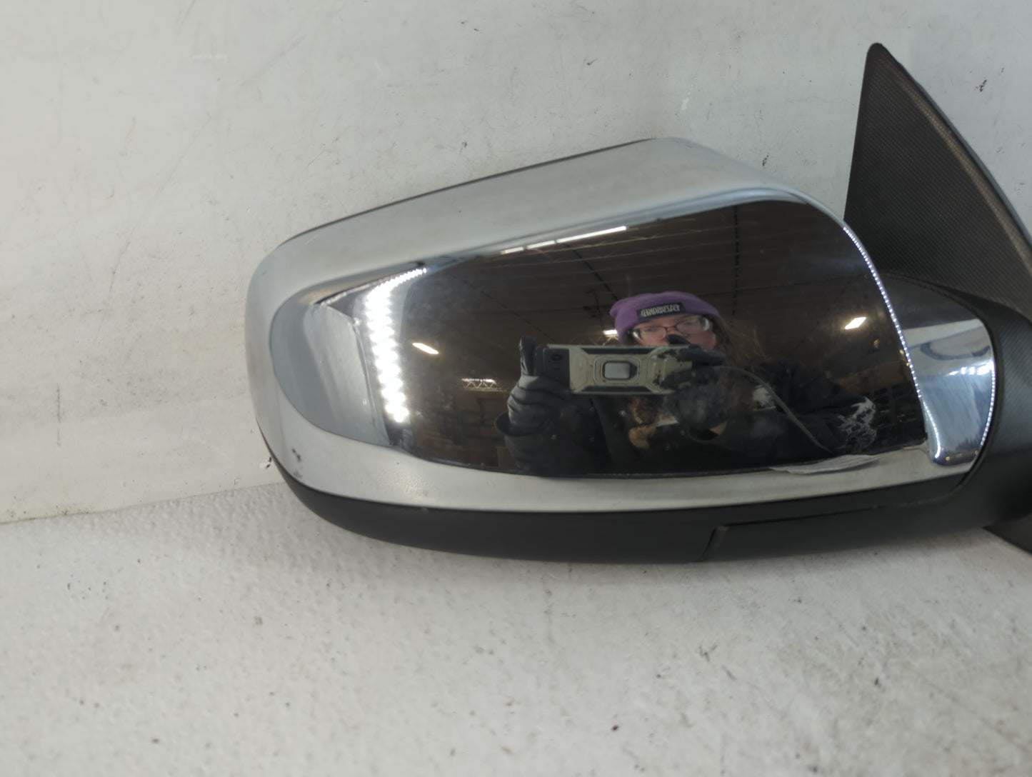 2010-2011 Chevrolet Equinox Driver Side View Mirror - Left Door Mirror OEM Used - Oemusedautoparts1.com