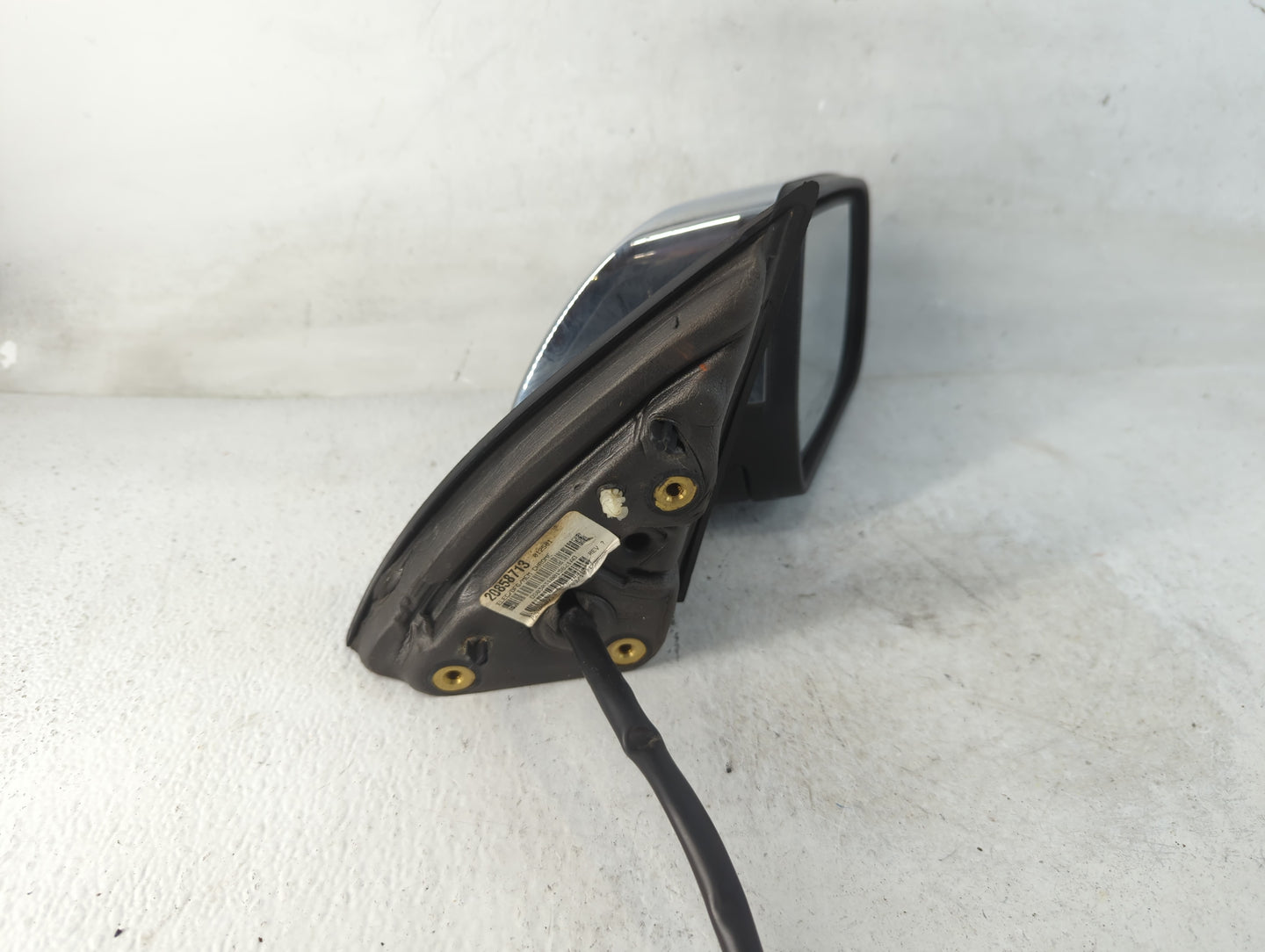 2010-2011 Chevrolet Equinox Driver Side View Mirror - Left Door Mirror OEM Used - Oemusedautoparts1.com