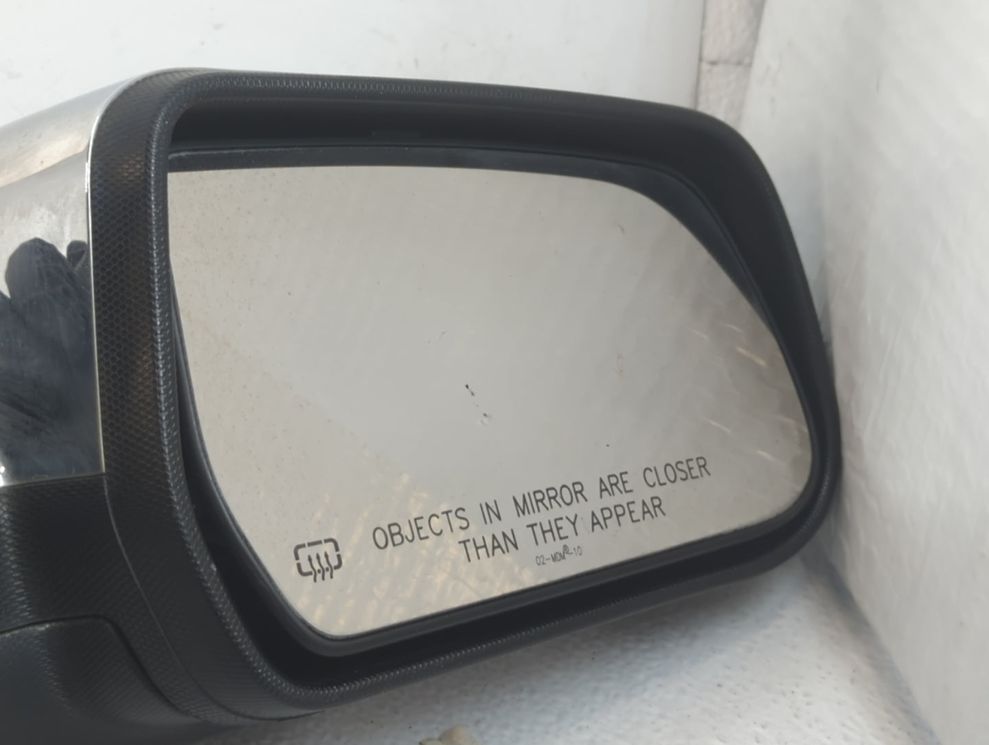 2010-2011 Chevrolet Equinox Driver Side View Mirror - Left Door Mirror OEM Used - Oemusedautoparts1.com