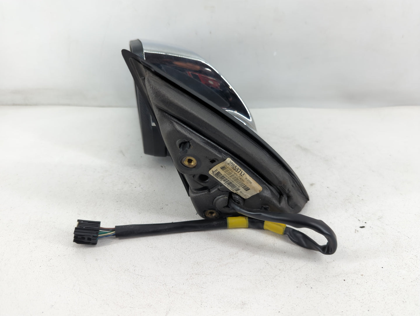 2010-2011 Chevrolet Equinox Passenger Side View Mirror - Right Door Mirror OEM Used - Oemusedautoparts1.com
