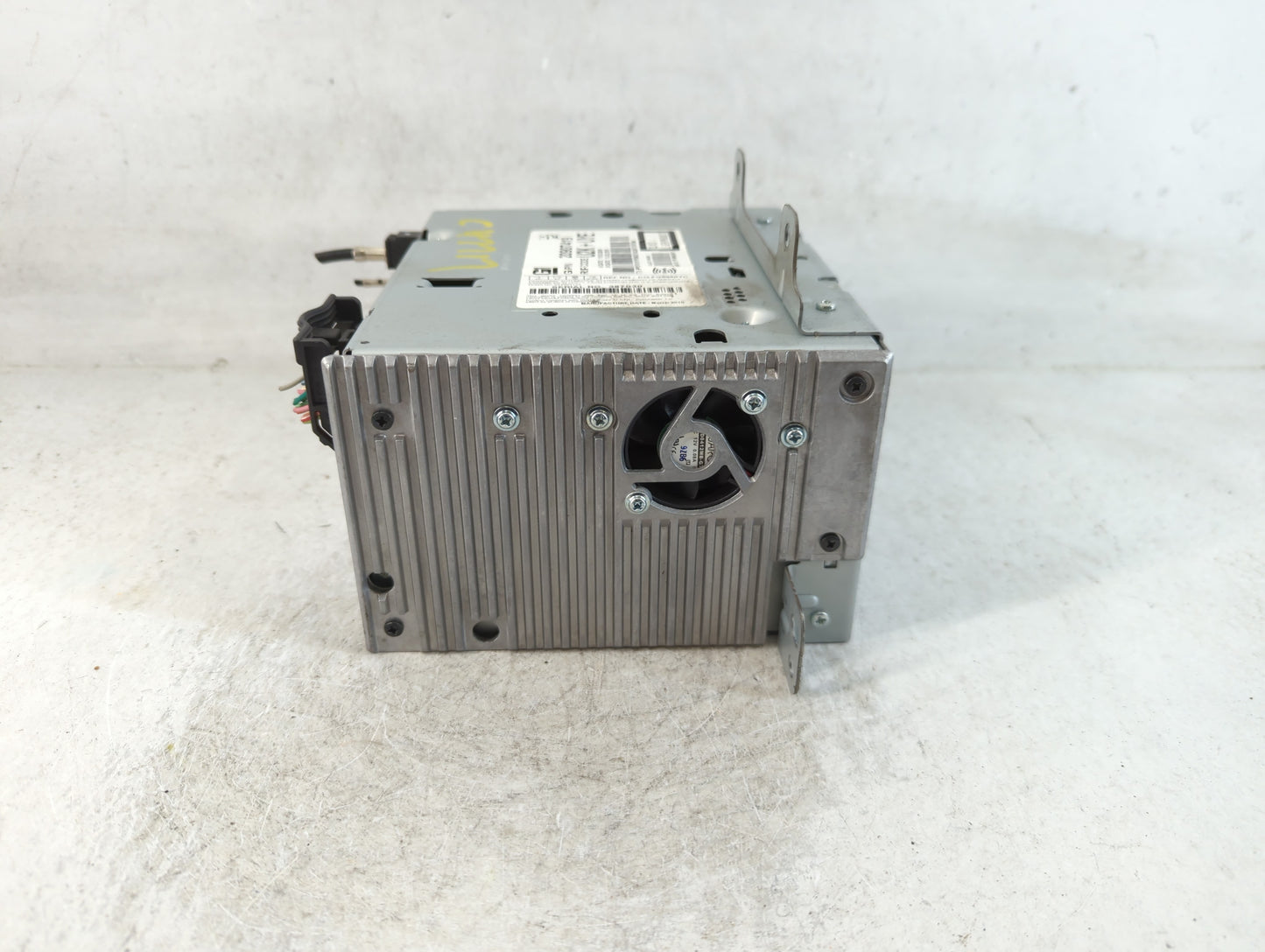 2010 Chevrolet Equinox Radio AM FM Cd Player Receiver Replacement P/N:20907419 Fits Fits 2011 OEM Used Auto Parts - Oemuseda