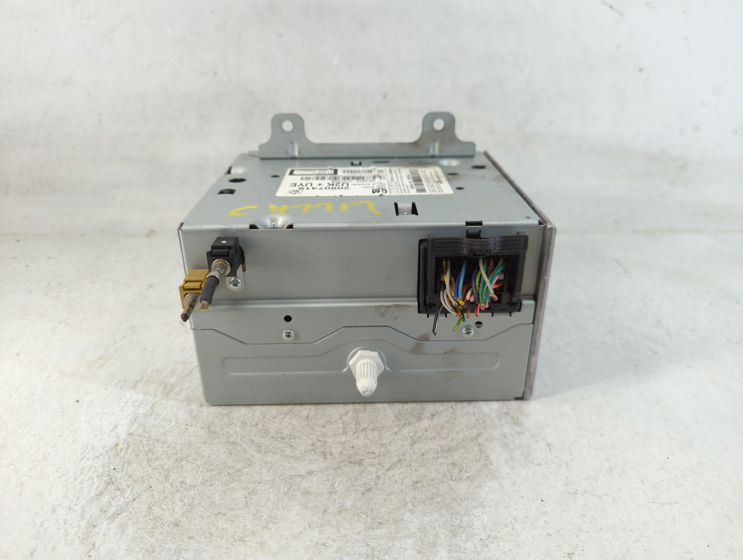 2010 Chevrolet Equinox Radio AM FM Cd Player Receiver Replacement P/N:20907419 Fits Fits 2011 OEM Used Auto Parts - Oemuseda