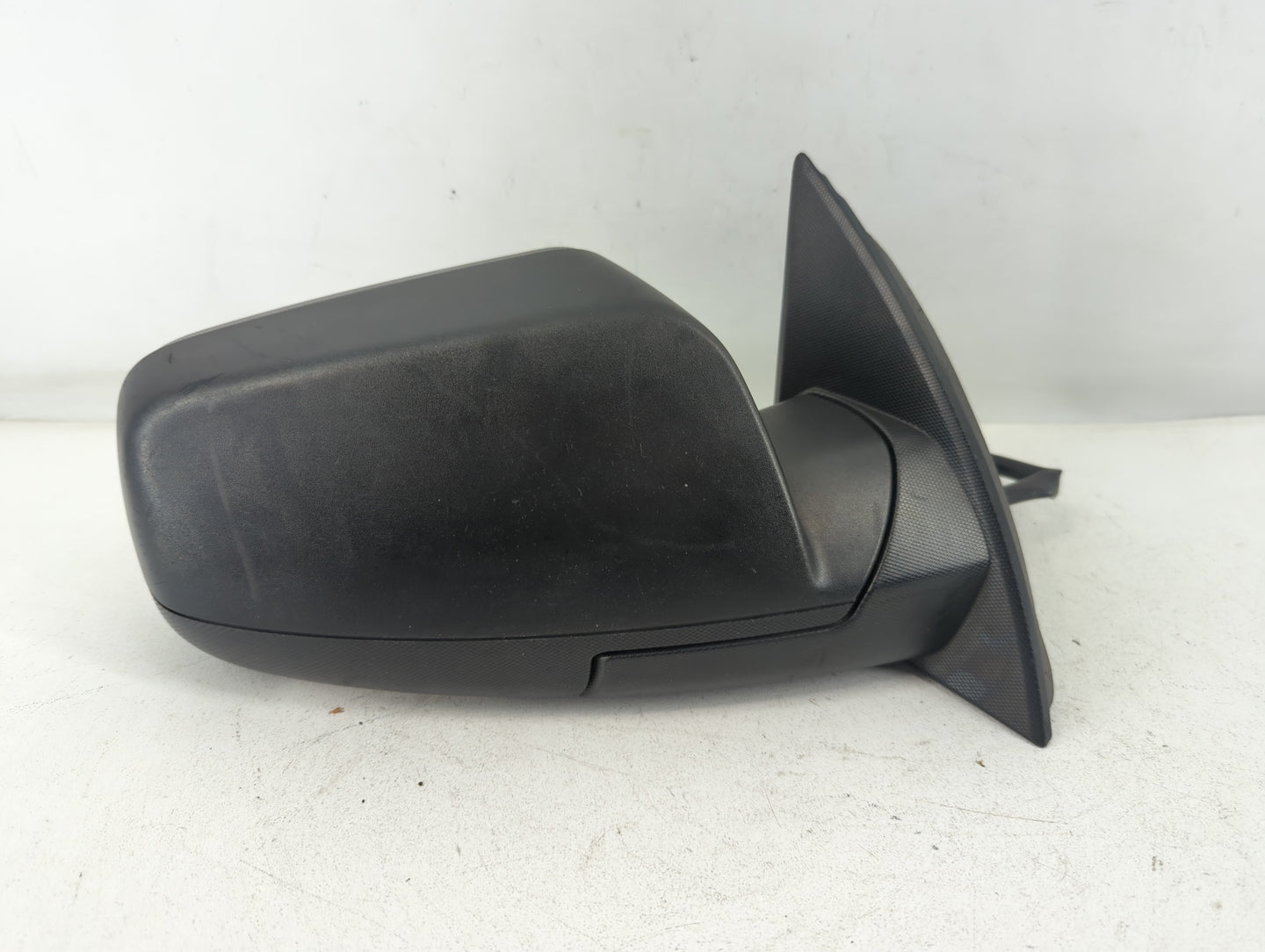 2010-2011 Chevrolet Equinox Passenger Side View Mirror - Right Door Mirror OEM Used - Oemusedautoparts1.com