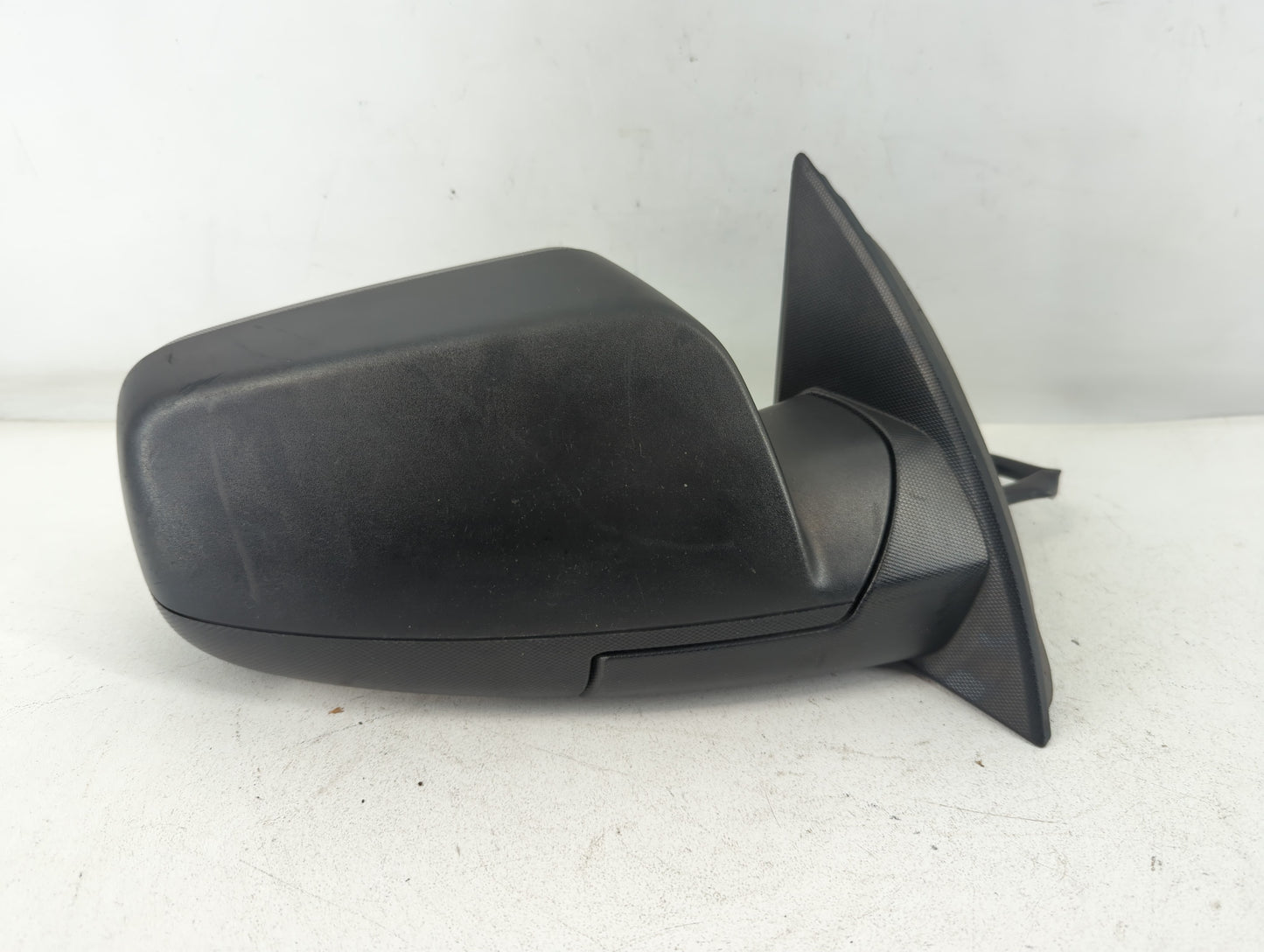 2010-2011 Chevrolet Equinox Passenger Side View Mirror - Right Door Mirror OEM Used - Oemusedautoparts1.com