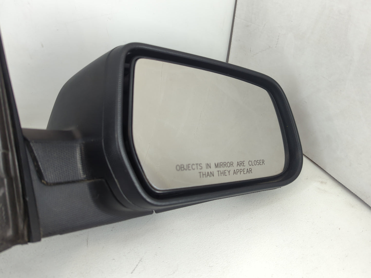 2010-2011 Chevrolet Equinox Passenger Side View Mirror - Right Door Mirror OEM Used - Oemusedautoparts1.com