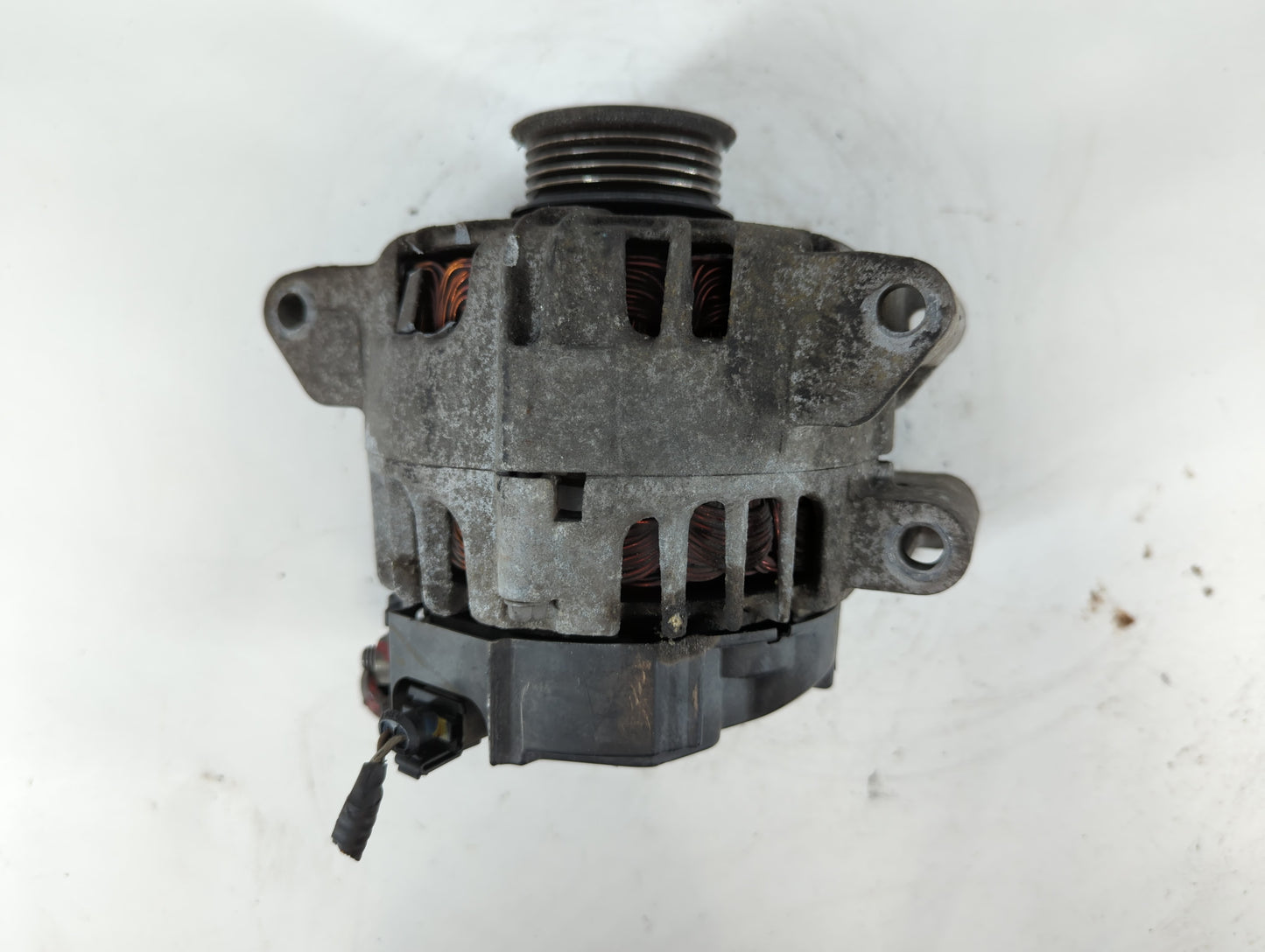 2010-2017 Chevrolet Equinox Alternator Replacement Generator Charging Assembly Engine OEM P/N:13500315 Fits OEM Used Auto Pa