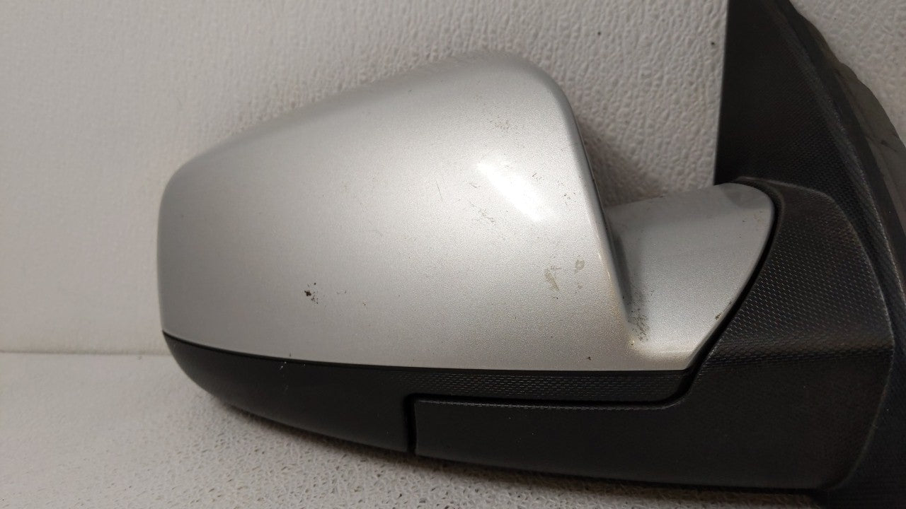 2010-2011 Chevrolet Equinox Passenger Side View Mirror - Right Door Mirror OEM Used - Oemusedautoparts1.com