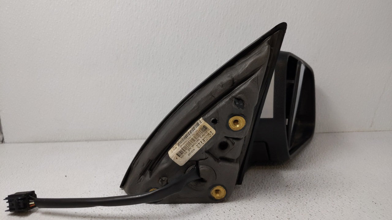 2010-2011 Chevrolet Equinox Passenger Side View Mirror - Right Door Mirror OEM Used - Oemusedautoparts1.com