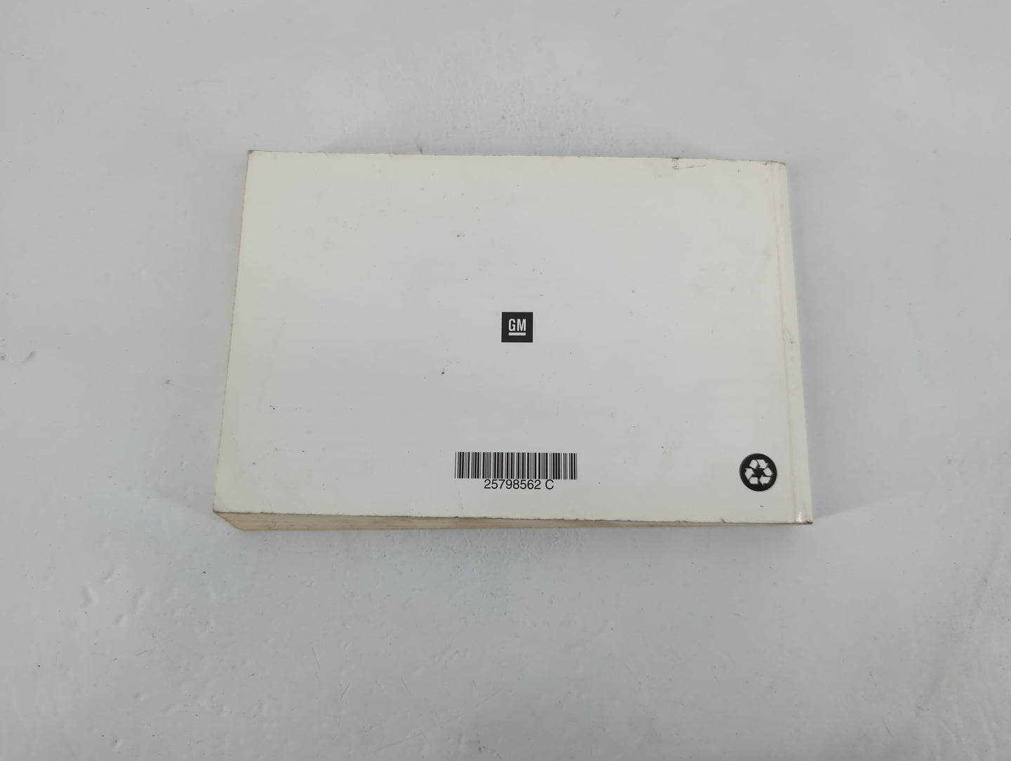 2010 Chevrolet Equinox Owners Manual Book Guide P/N:25798562 C OEM Used Auto Parts - Oemusedautoparts1.com