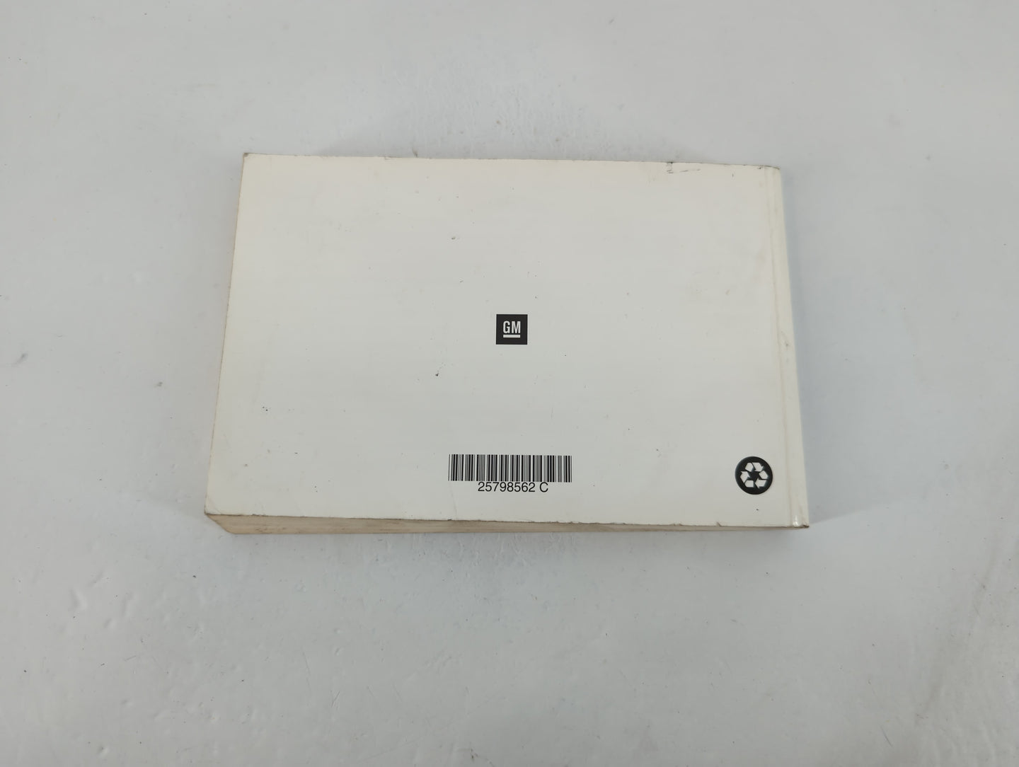 2010 Chevrolet Equinox Owners Manual Book Guide P/N:25798562 C OEM Used Auto Parts - Oemusedautoparts1.com