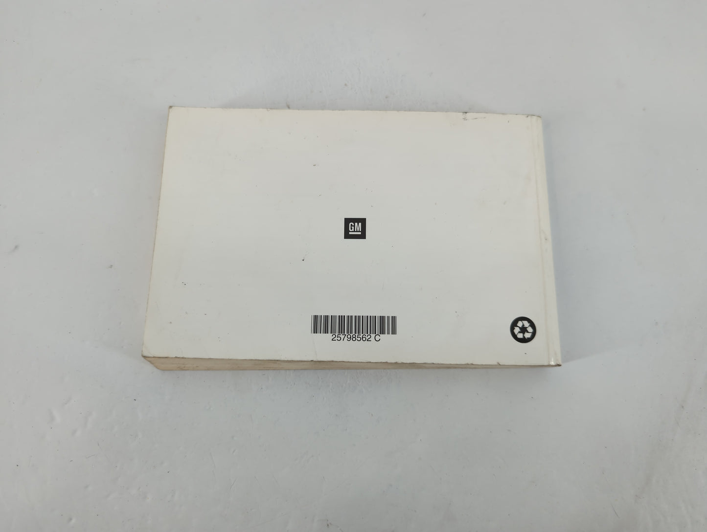 2010 Chevrolet Equinox Owners Manual Book Guide P/N:25798562 C OEM Used Auto Parts - Oemusedautoparts1.com