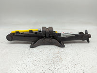 2010 Chevrolet Equinox Spare Scissor Car Jack 835729 - Oemusedautoparts1.com