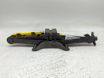 compare product 2010 Chevrolet Equinox Spare Scissor Car Jack 835729