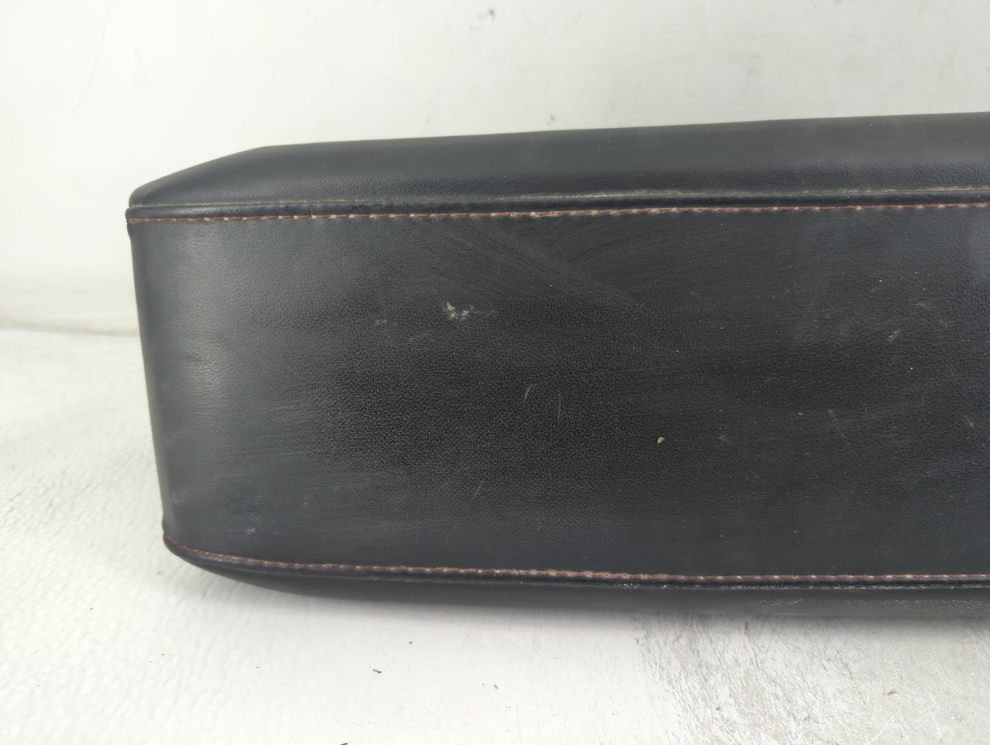 2010 Chevrolet Equinox Center Console Armrest Cover Lid P/N:125 10 2 Fits OEM Used Auto Parts - Oemusedautoparts1.com
