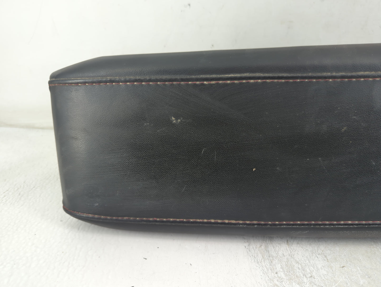 2010 Chevrolet Equinox Center Console Armrest Cover Lid P/N:125 10 2 Fits OEM Used Auto Parts - Oemusedautoparts1.com