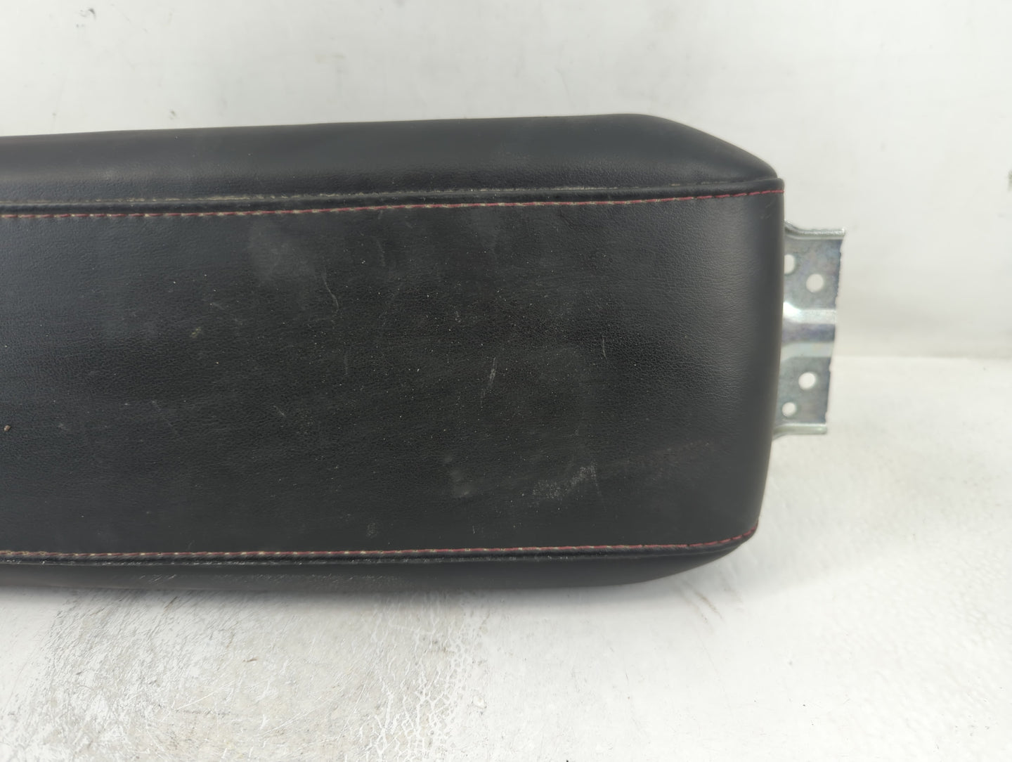 2010 Chevrolet Equinox Center Console Armrest Cover Lid P/N:125 10 2 Fits OEM Used Auto Parts - Oemusedautoparts1.com