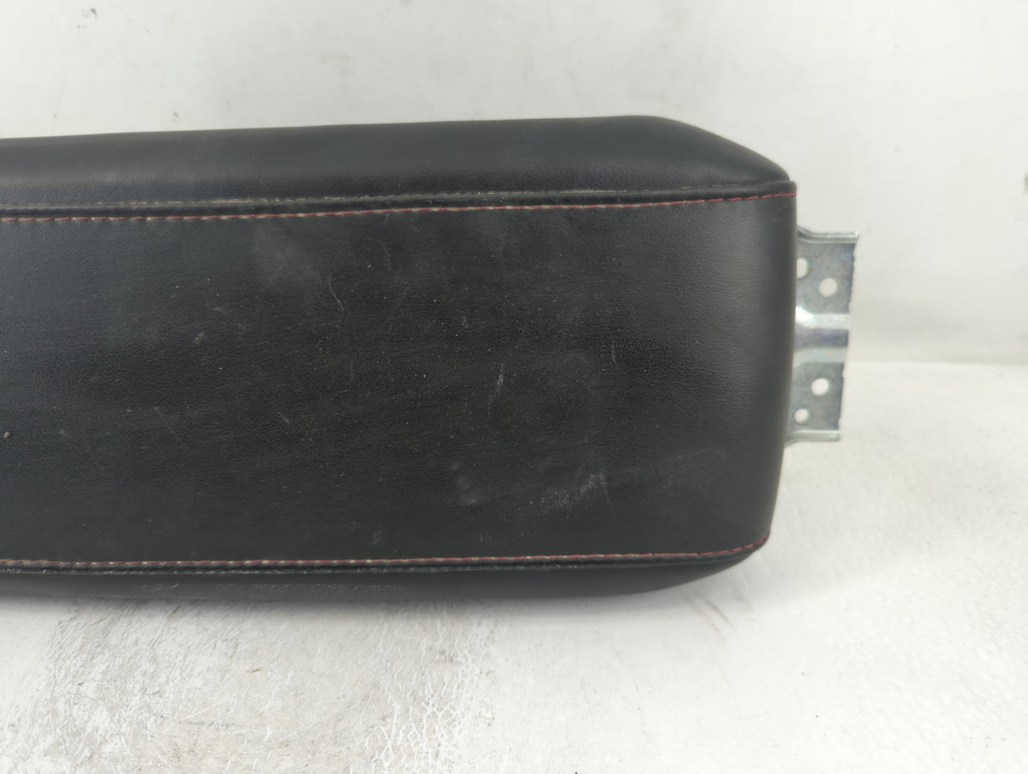 2010 Chevrolet Equinox Center Console Armrest Cover Lid P/N:125 10 2 Fits OEM Used Auto Parts - Oemusedautoparts1.com