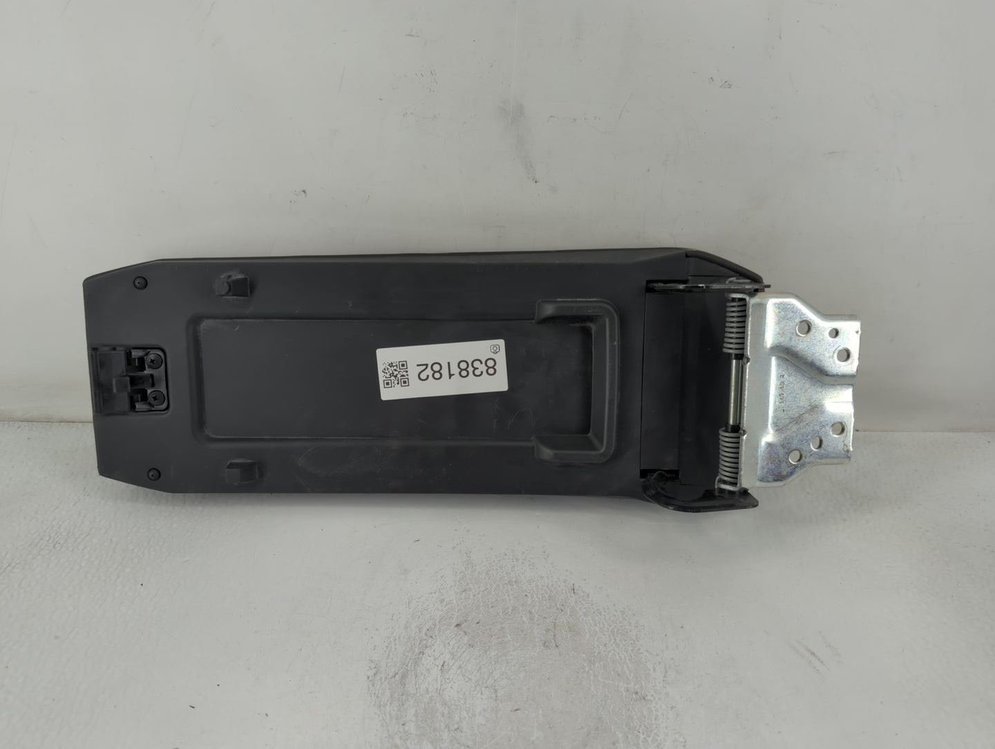2010 Chevrolet Equinox Center Console Armrest Cover Lid P/N:125 10 2 Fits OEM Used Auto Parts - Oemusedautoparts1.com