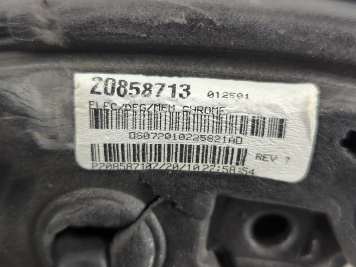 2010-2011 Chevrolet Equinox Passenger Side View Mirror - Right Door Mirror OEM Used - Oemusedautoparts1.com