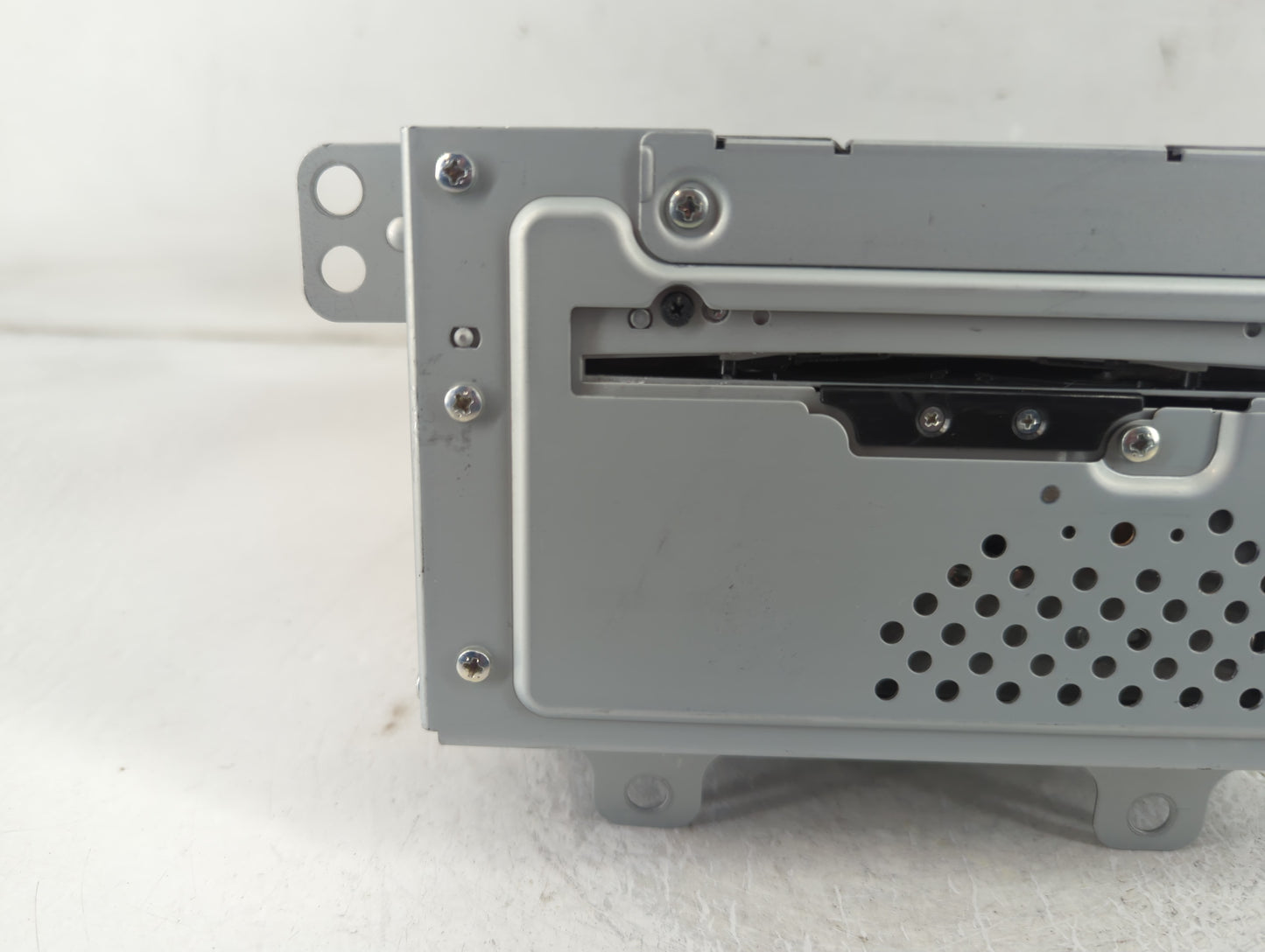 2010 Chevrolet Equinox Radio AM FM Cd Player Receiver Replacement P/N:20888798 Fits Fits 2011 OEM Used Auto Parts - Oemuseda