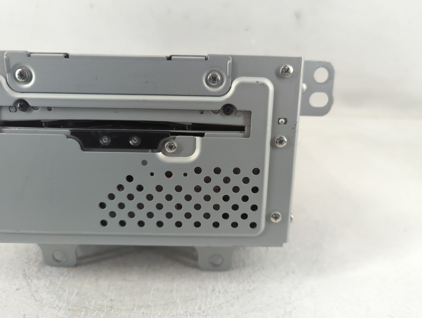 2010 Chevrolet Equinox Radio AM FM Cd Player Receiver Replacement P/N:20888798 Fits Fits 2011 OEM Used Auto Parts - Oemuseda
