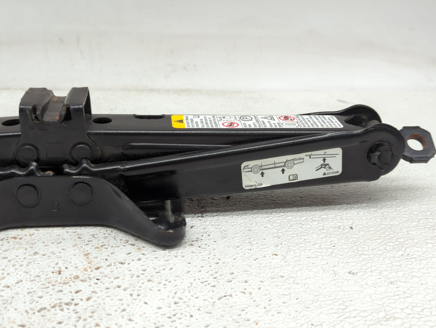 2010 Chevrolet Equinox Spare Scissor Car Jack Black 845964 - Oemusedautoparts1.com
