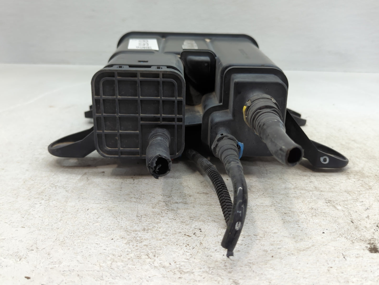 2010 Chevrolet Equinox Fuel Vapor Charcoal Canister 851356 - Oemusedautoparts1.com