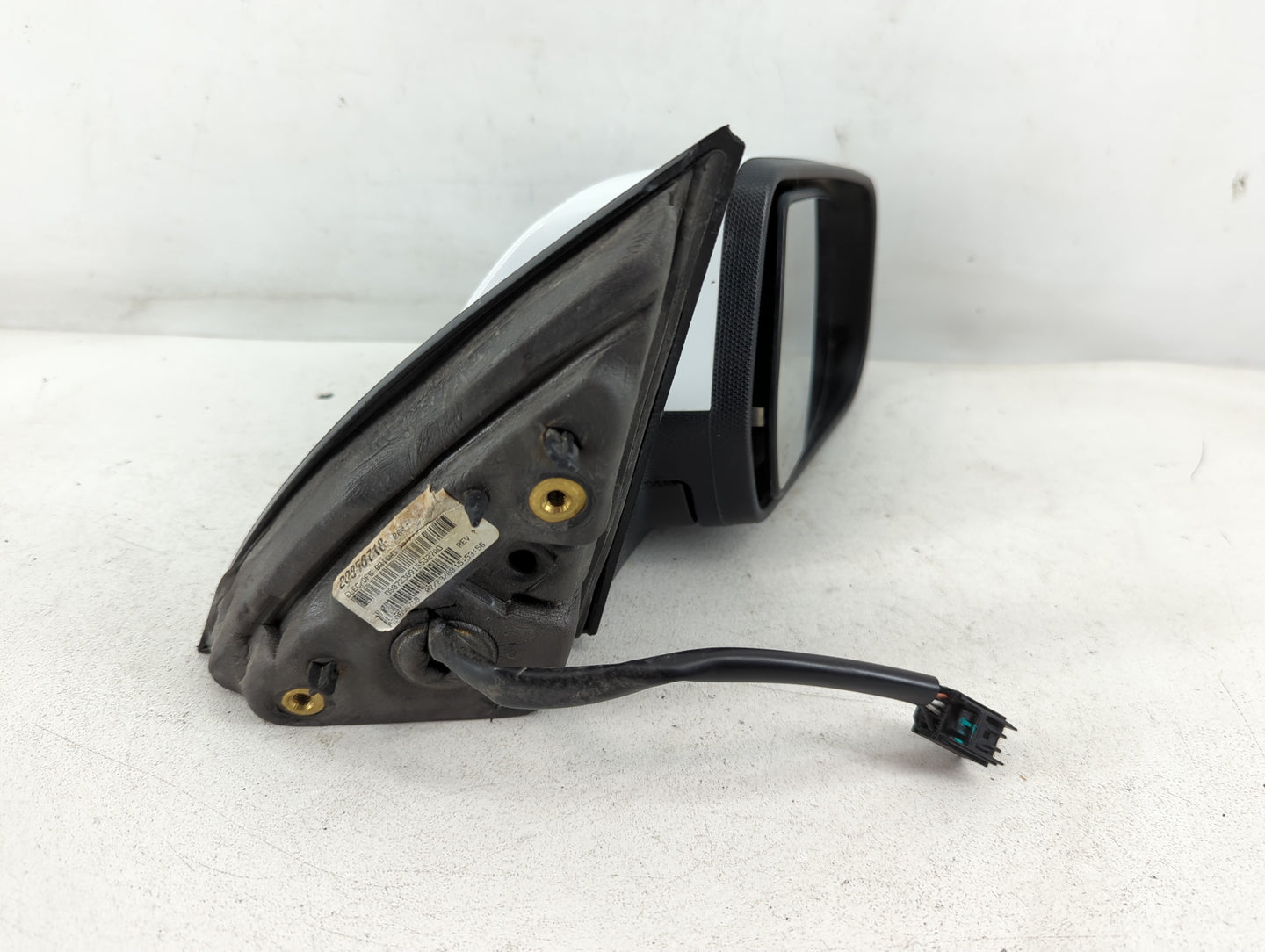 2010-2011 Chevrolet Equinox Passenger Side View Mirror - Right Door Mirror OEM Used - Oemusedautoparts1.com