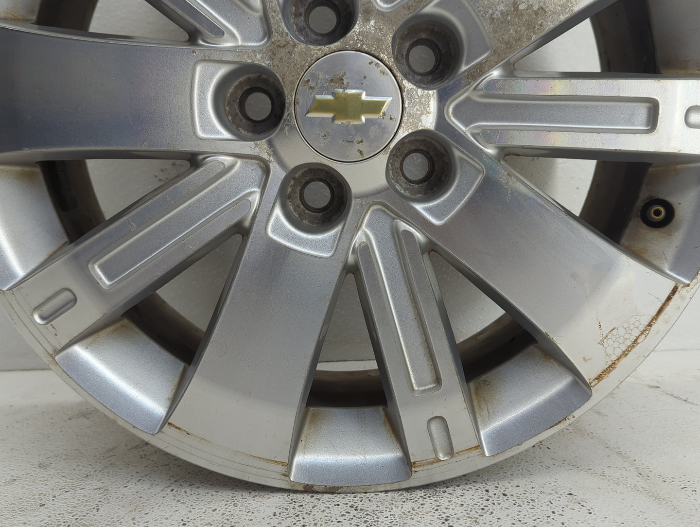 2010-2012 Chevrolet Equinox Oem Wheel Rim - Oemusedautoparts1.com