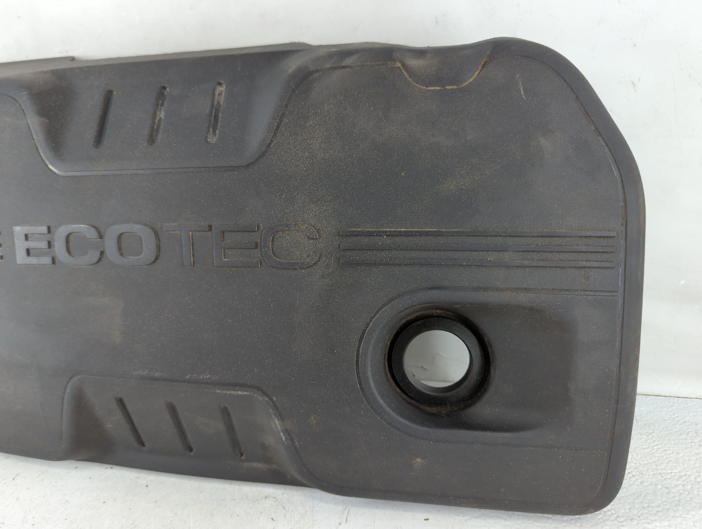 2010 Chevrolet Equinox Engine Cover - Oemusedautoparts1.com