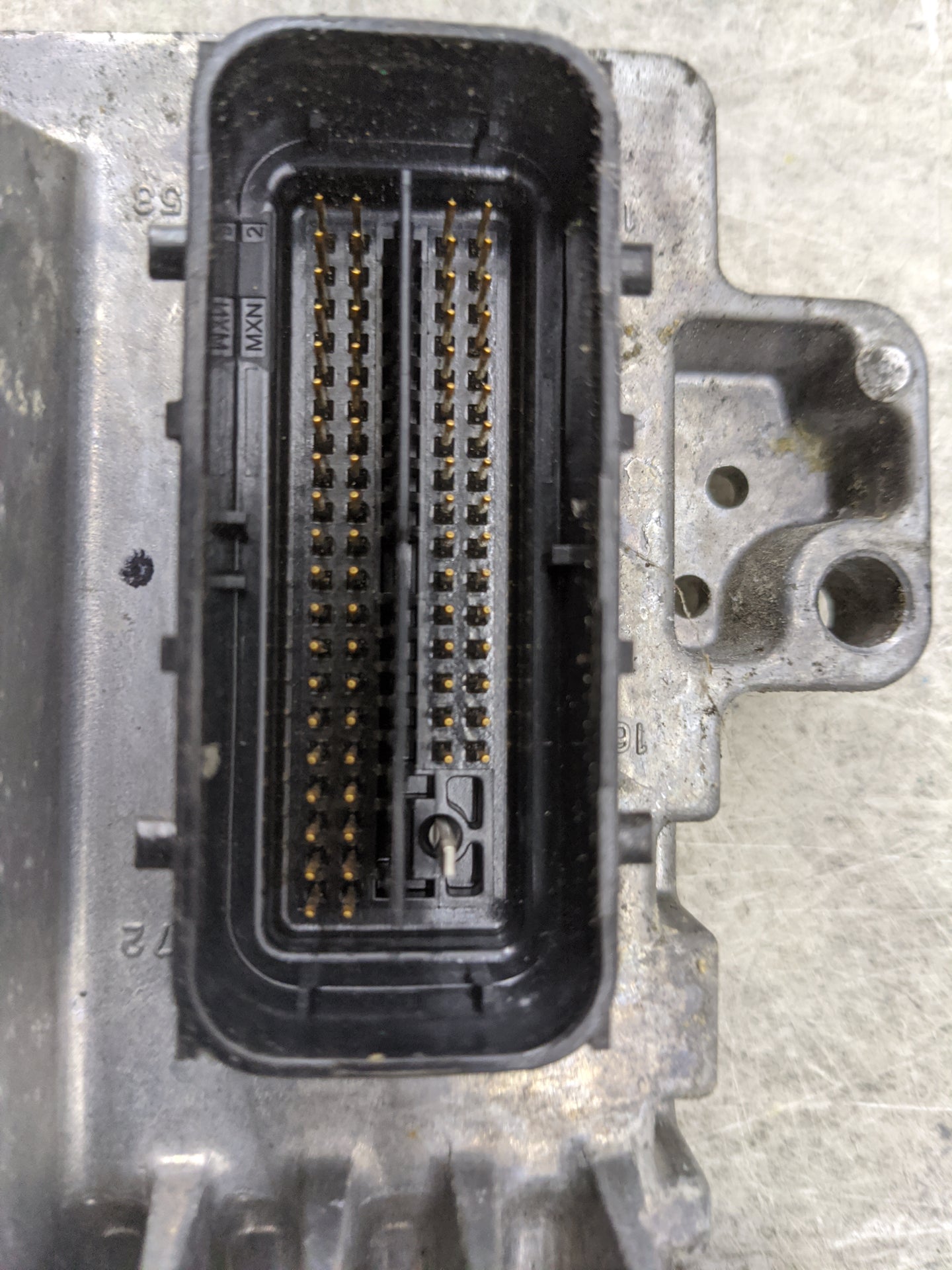 2010-2015 Chevrolet Express 2500 PCM Engine Control Computer ECU ECM PCU OEM P/N:12633238 12635958 Fits OEM Used Auto Parts 