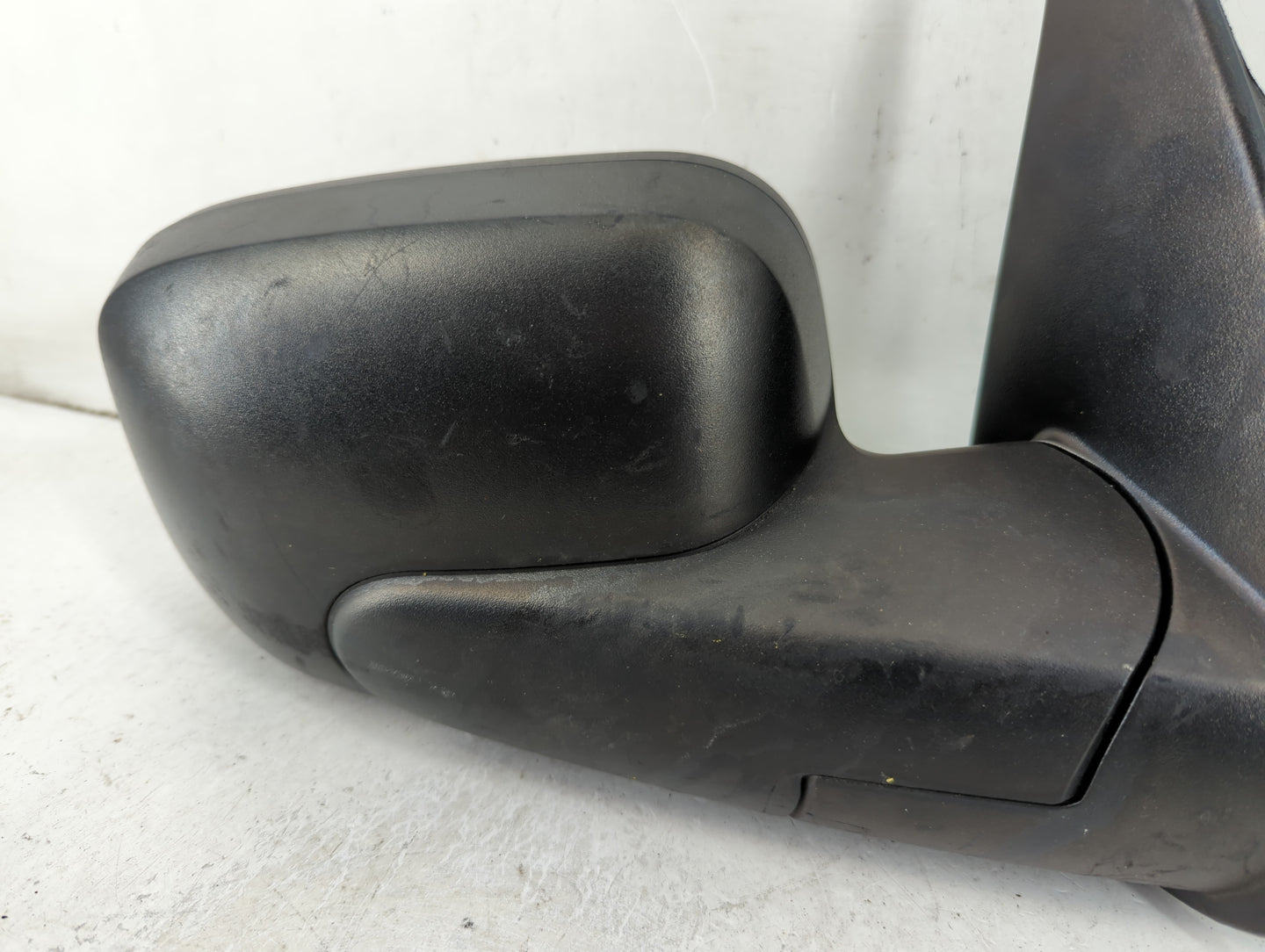 2006-2011 Chevrolet Hhr Passenger Side View Mirror - Right Door Mirror OEM Used - Oemusedautoparts1.com