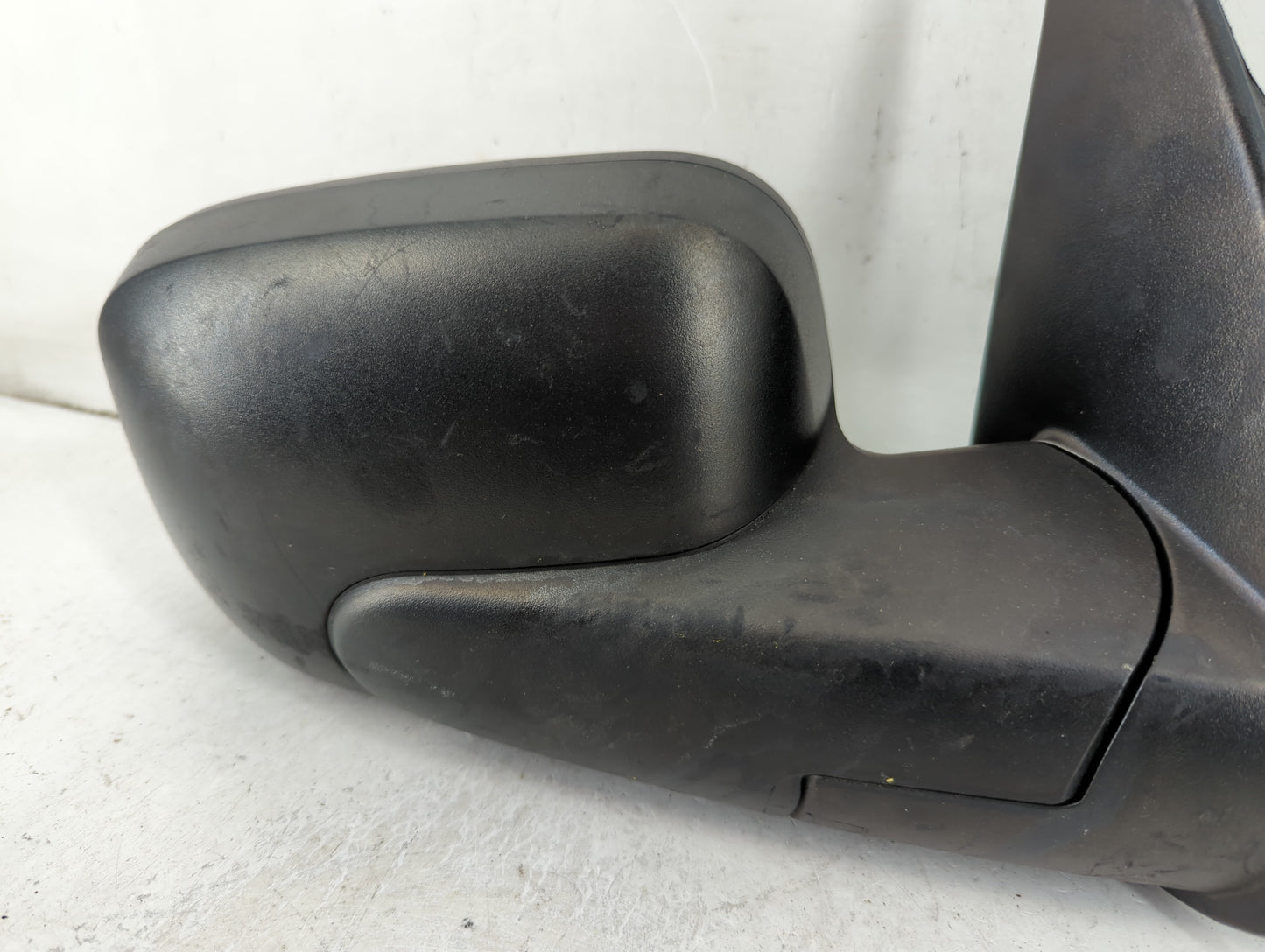 2006-2011 Chevrolet Hhr Passenger Side View Mirror - Right Door Mirror OEM Used - Oemusedautoparts1.com