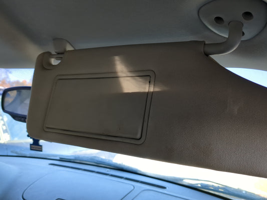 2006-2011 Chevrolet Hhr Sun Visor Shade Replacement Passenger Right Mirror Fits Fits 2006 2007 2008 2009 2010 2011 OEM Used Auto Parts