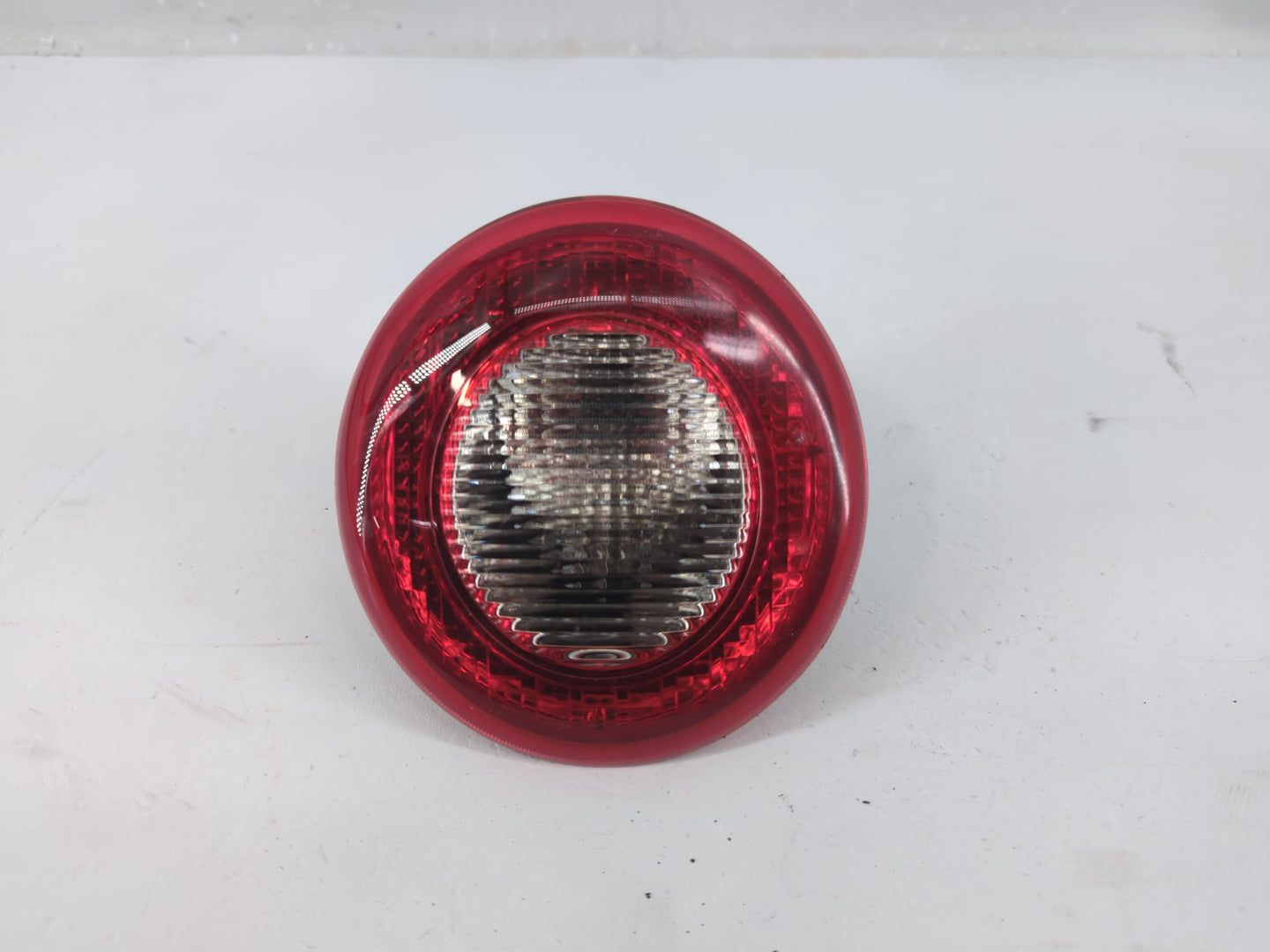2006-2011 Chevrolet Hhr Tail Light Assembly Driver Left OEM P/N:16532493 Fits Fits 2006 2007 2008 2009 2010 2011 OEM Used Au