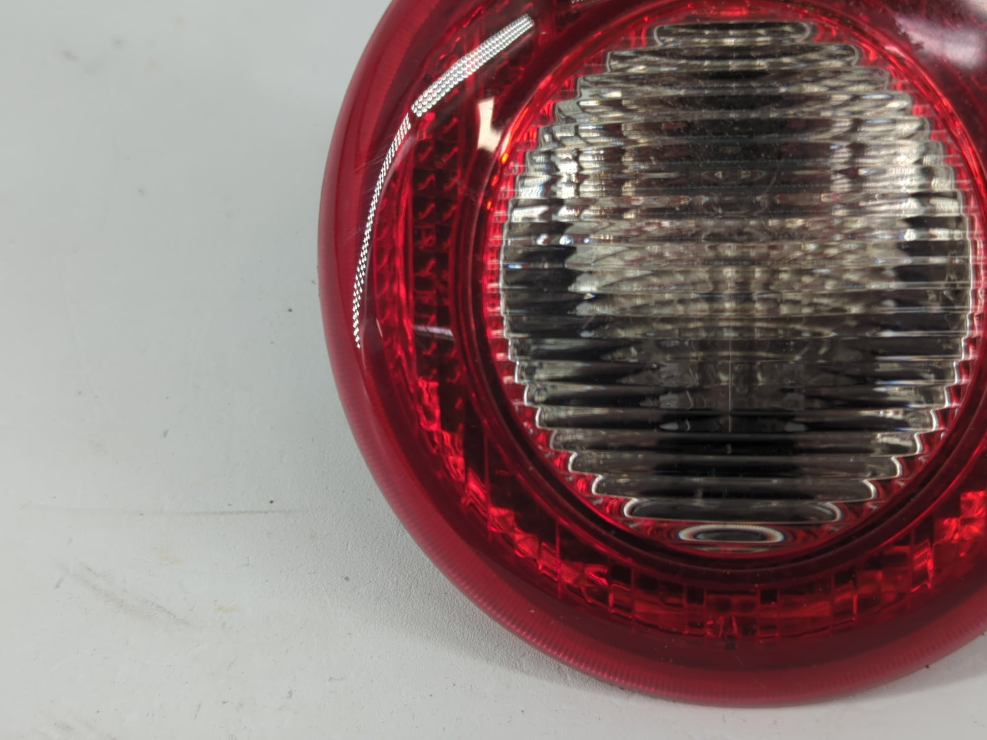 2006-2011 Chevrolet Hhr Tail Light Assembly Driver Left OEM P/N:16532493 Fits Fits 2006 2007 2008 2009 2010 2011 OEM Used Au