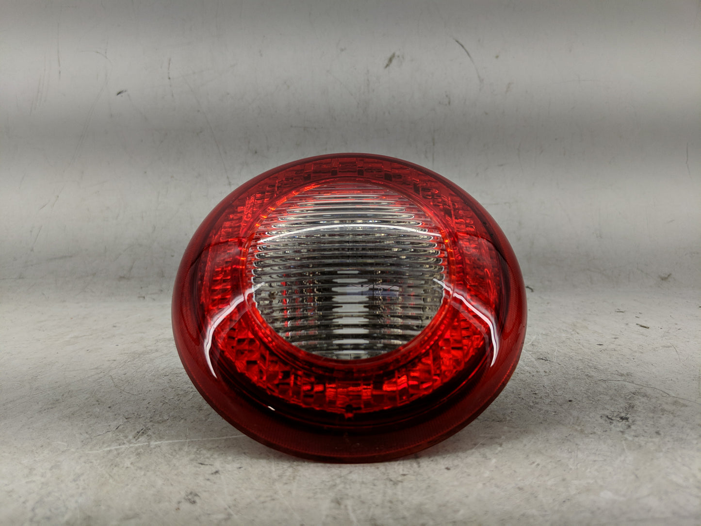 2006-2011 Chevrolet Hhr Tail Light Assembly Driver Left OEM P/N:6532493 Fits Fits 2006 2007 2008 2009 2010 2011 OEM Used Aut