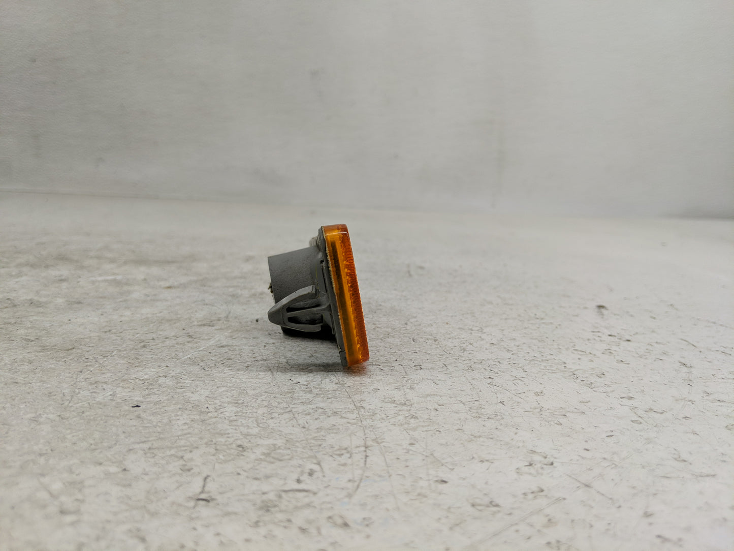 2006-2011 Chevrolet Hhr Driver Left Oem Front Light Lamp - Oemusedautoparts1.com