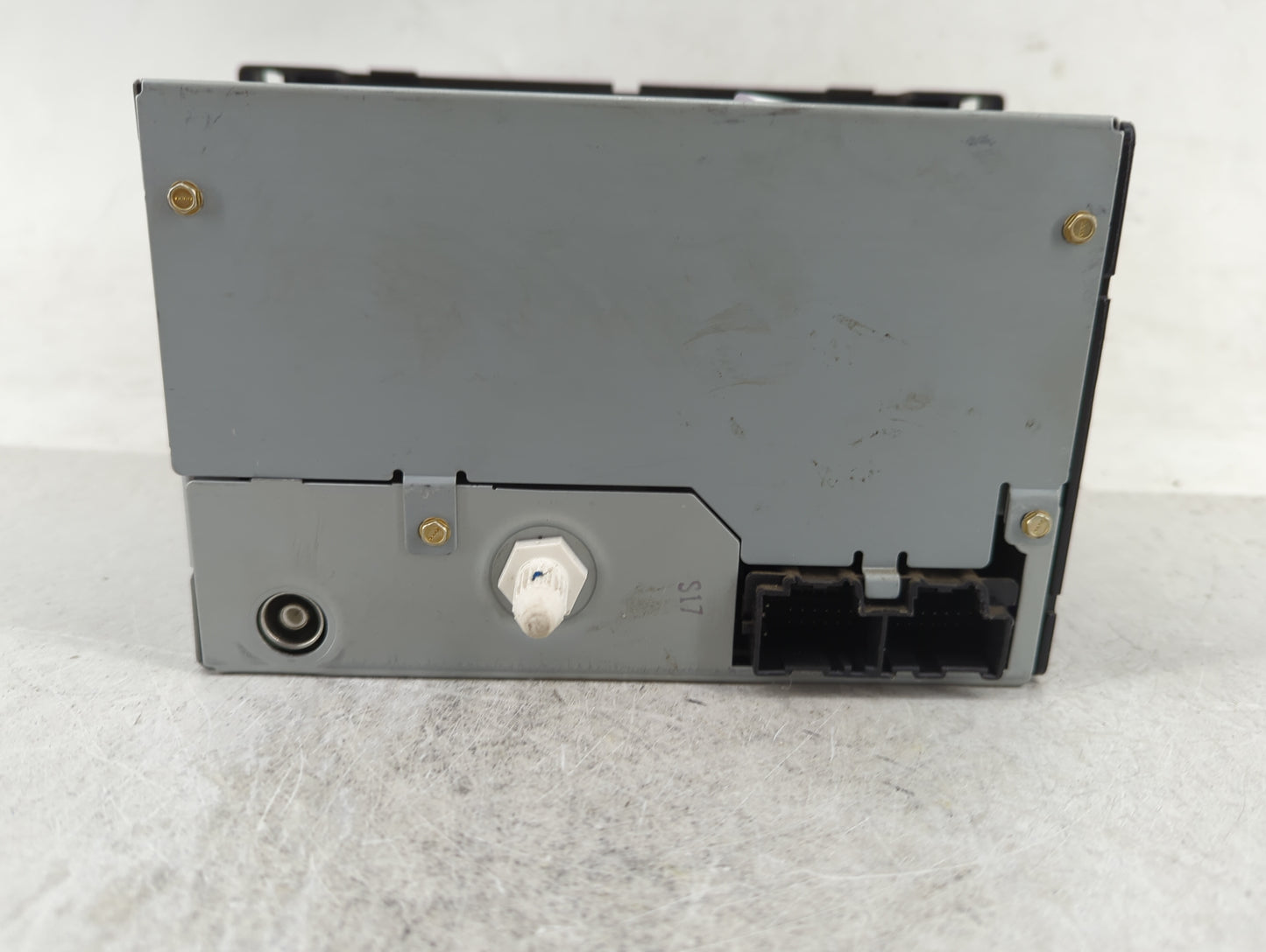 2009-2011 Chevrolet Hhr Radio AM FM Cd Player Receiver Replacement P/N:20919522 Fits Fits 2009 2010 2011 OEM Used Auto Parts