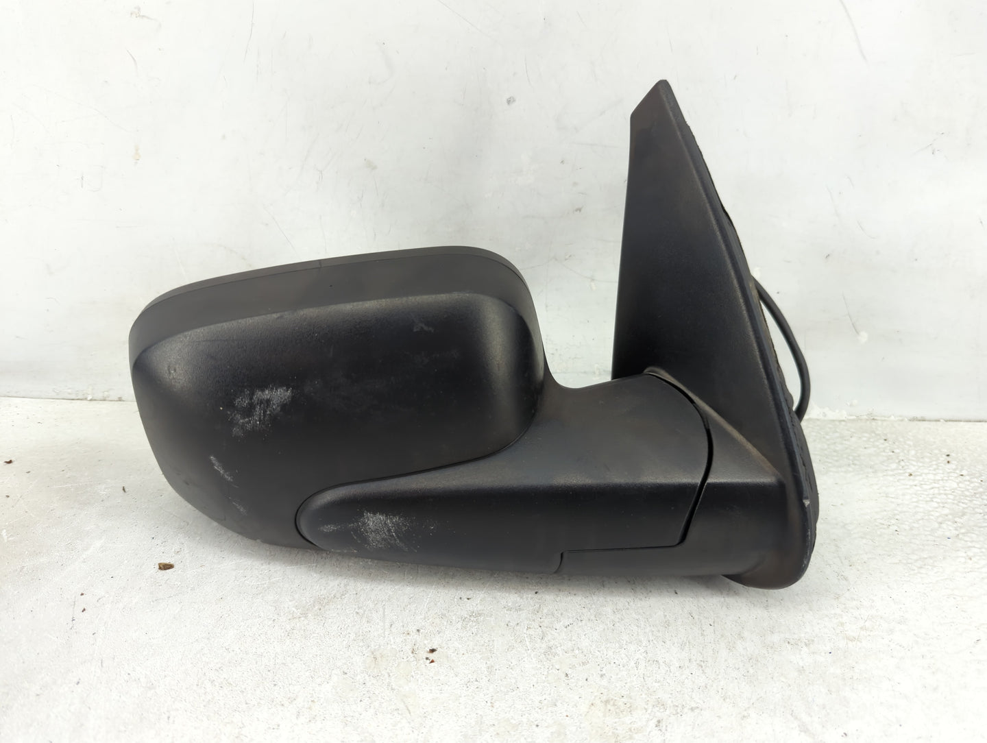 2006-2011 Chevrolet Hhr Passenger Side View Mirror - Right Door Mirror OEM Used - Oemusedautoparts1.com