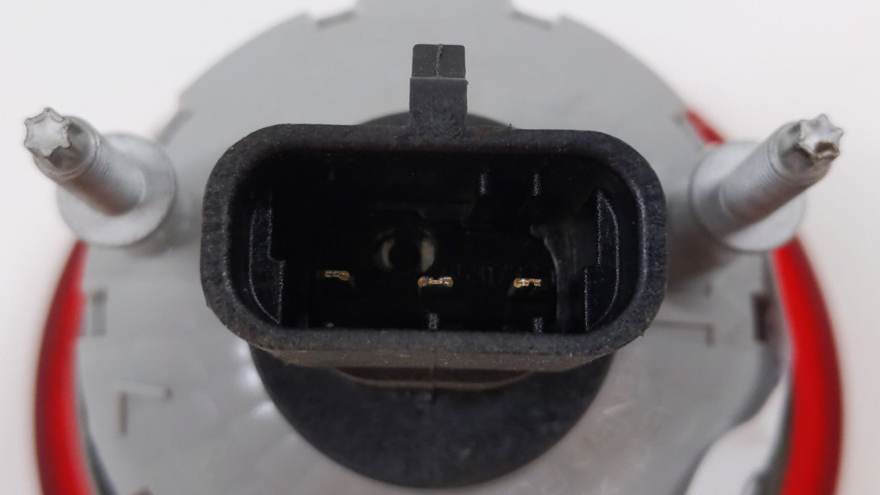 2006-2011 Chevrolet Hhr Tail Light Assembly Driver Left OEM P/N:20778530 16532503 Fits Fits 2006 2007 2008 2009 2010 2011 OE