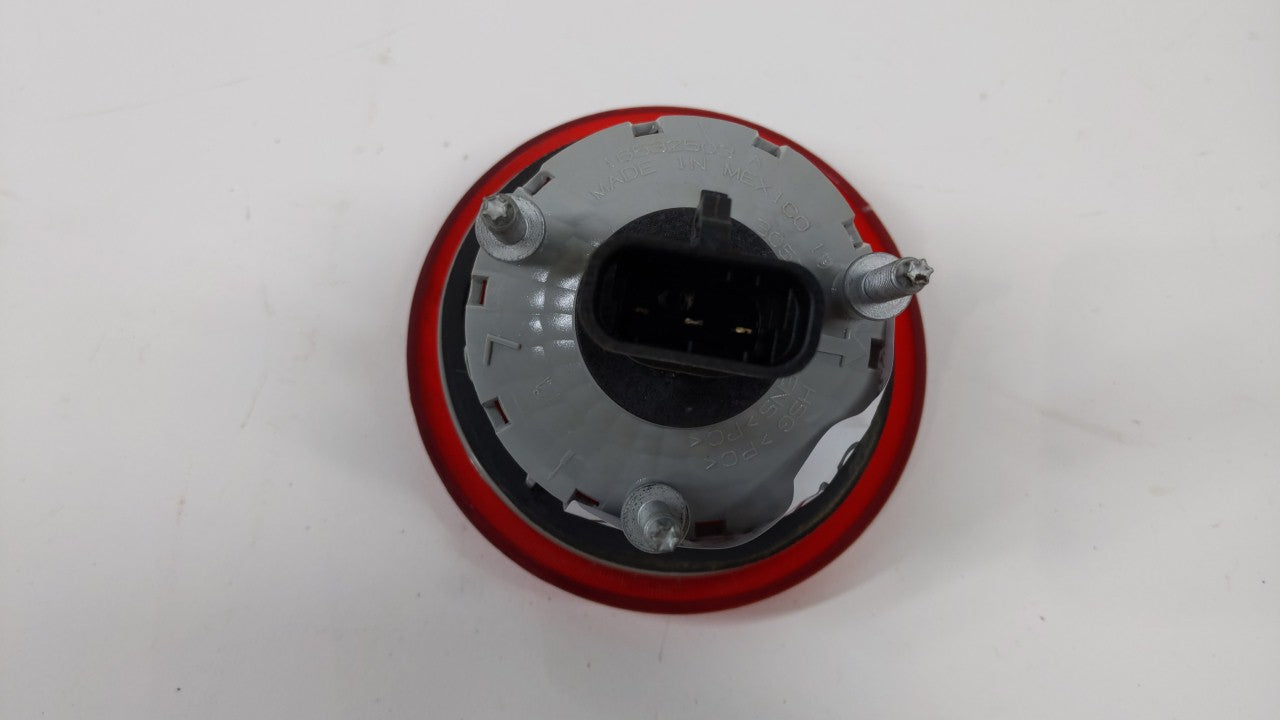 2006-2011 Chevrolet Hhr Tail Light Assembly Driver Left OEM P/N:20778530 16532503 Fits Fits 2006 2007 2008 2009 2010 2011 OE