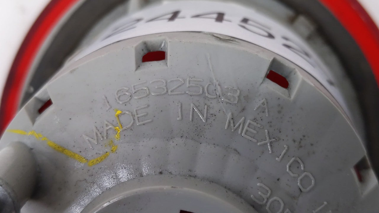 2006-2011 Chevrolet Hhr Tail Light Assembly Driver Left OEM P/N:20778530 16532503 Fits Fits 2006 2007 2008 2009 2010 2011 OE