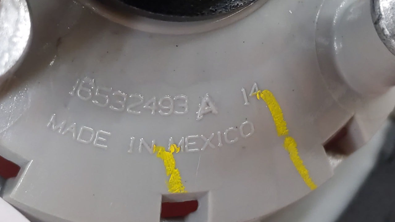 2006-2011 Chevrolet Hhr Tail Light Assembly Driver Left OEM P/N:20778528 15875485 Fits Fits 2006 2007 2008 2009 2010 2011 OE