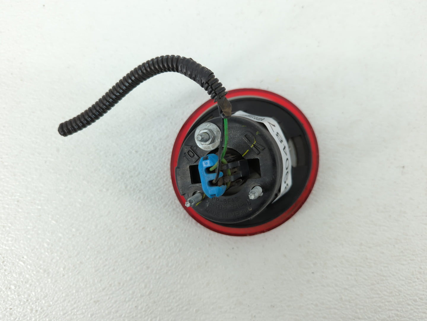 2006-2011 Chevrolet Hhr Tail Light Assembly Passenger Right OEM P/N:25863812 20781783 Fits Fits 2006 2007 2008 2009 2010 201