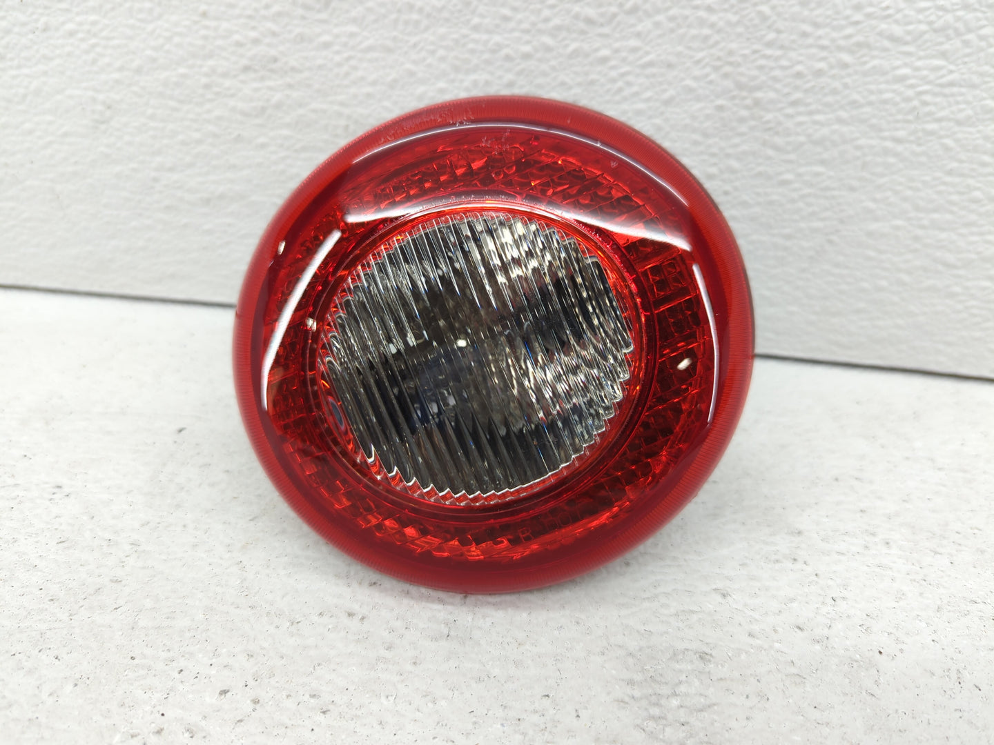 2006-2011 Chevrolet Hhr Tail Light Assembly Passenger Right OEM P/N:15875484 22727297 Fits Fits 2006 2007 2008 2009 2010 201